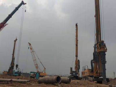 鋼鐵脊梁，徐工力量 十一臺(tái)XR360旋挖鉆機(jī)集群作戰(zhàn)，鑄就河北特大鋼廠建設(shè)新豐碑